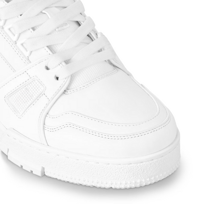 Sneaker LV03